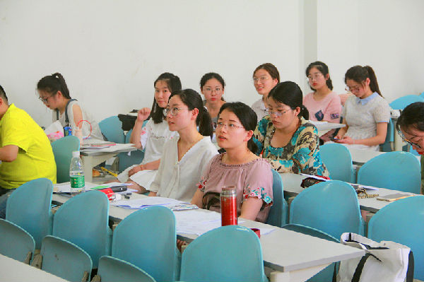 观众.jpg